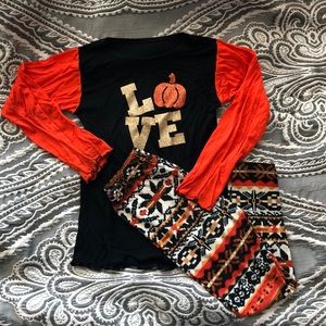 SOLD-Adorable fall outfit!